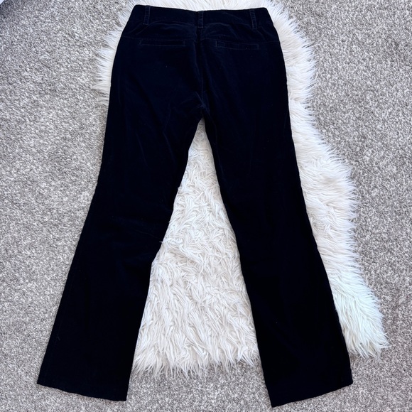 Ann Taylor Signature | Black Straight-Leg Corduroy Pants Size 2 - Picture 2 of 13